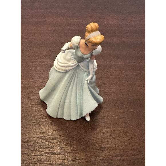 Disney Princesses 3” Cake Topper 4 Toys Sleeping Beauty Belle Cinderella Tiana - Picture 12 of 16